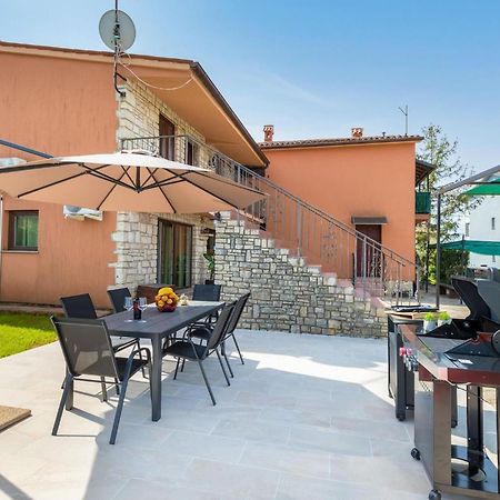 Holiday Home Dori Фажана Екстер'єр фото