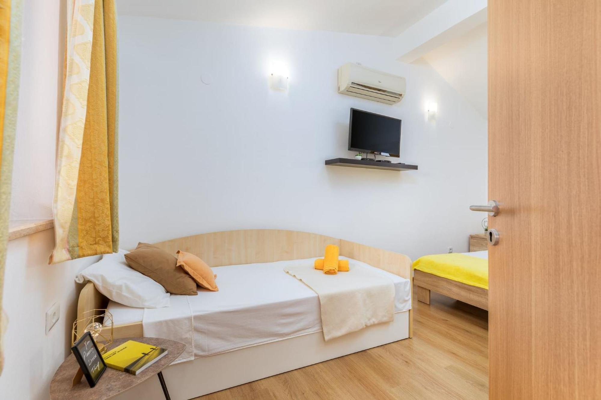 Holiday Home Dori Фажана Екстер'єр фото
